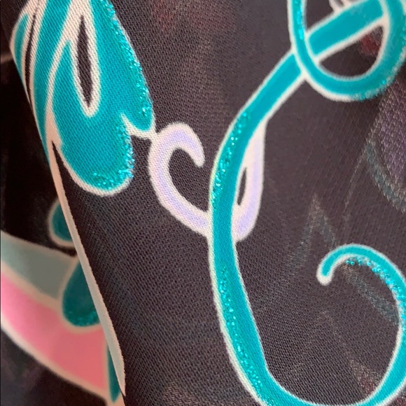 Top - Picture 2 of 5